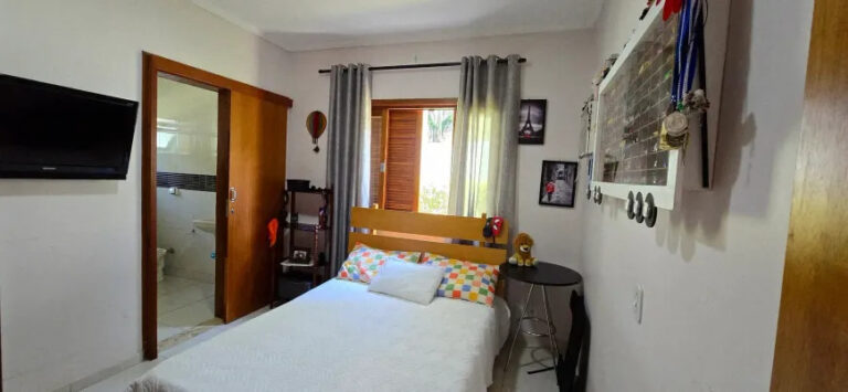 casa-de-condominio-com-4-quartos-a-venda-300m-no-granja-caiapia-cotia (4)